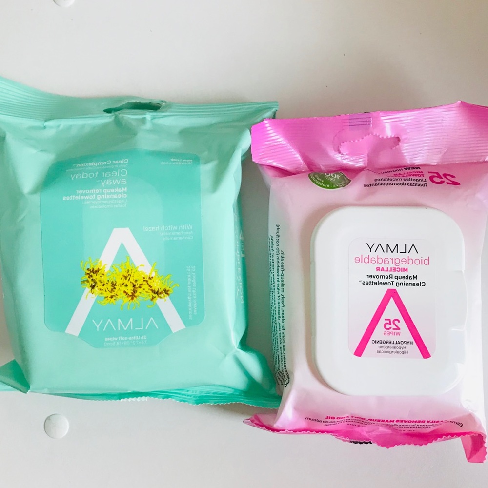 2PKS of Almay Makeup Wipes.
